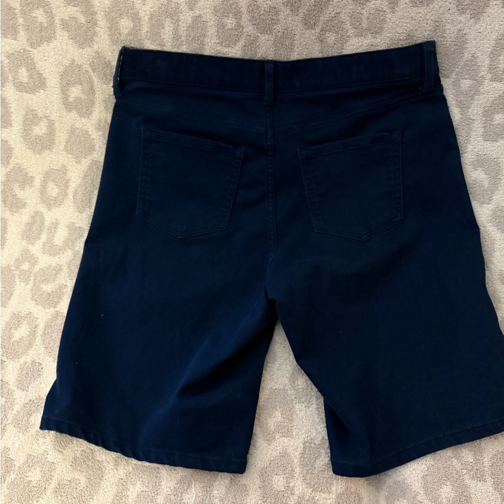Liz Claiborne Dark Navy Stretch Mid Rise Bermuda Sara Shorts - Picture 3 of 5